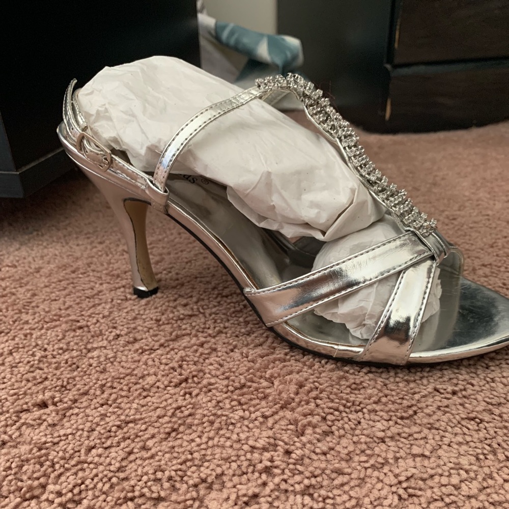Pierre Dumas Silver Heels